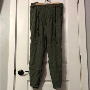 High-Waisted Linen Tapered Pant